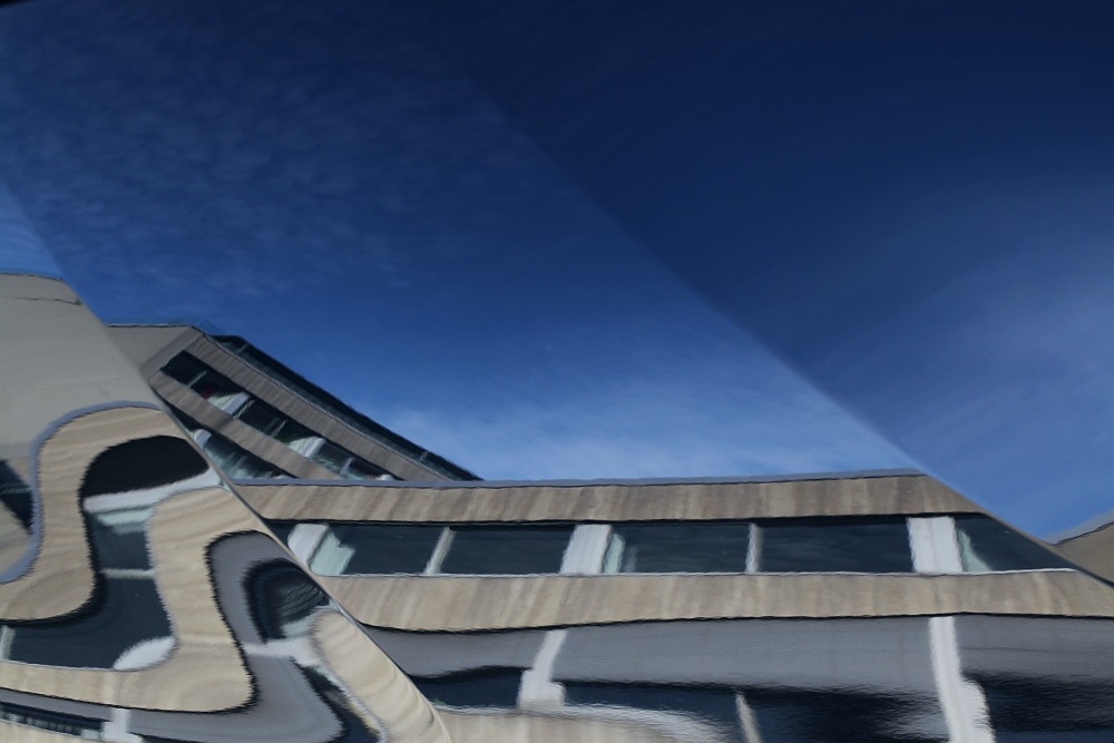 distored building